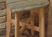 Taboret drewniany